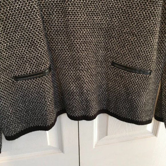 Fresh Black Tweed Pullover Sweater Bowtie Back - Picture 4 of 5